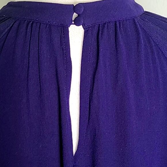 Aina be Navy Blue Top, Choker Neckline Cut-out, Long Bell Sleeves w/Flowers, Med - Picture 7 of 9